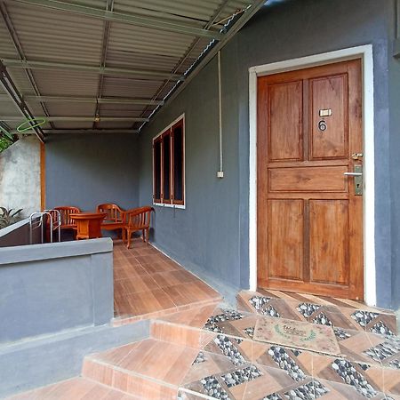 Tangkoko Ranger Homestay Bitung Exterior photo