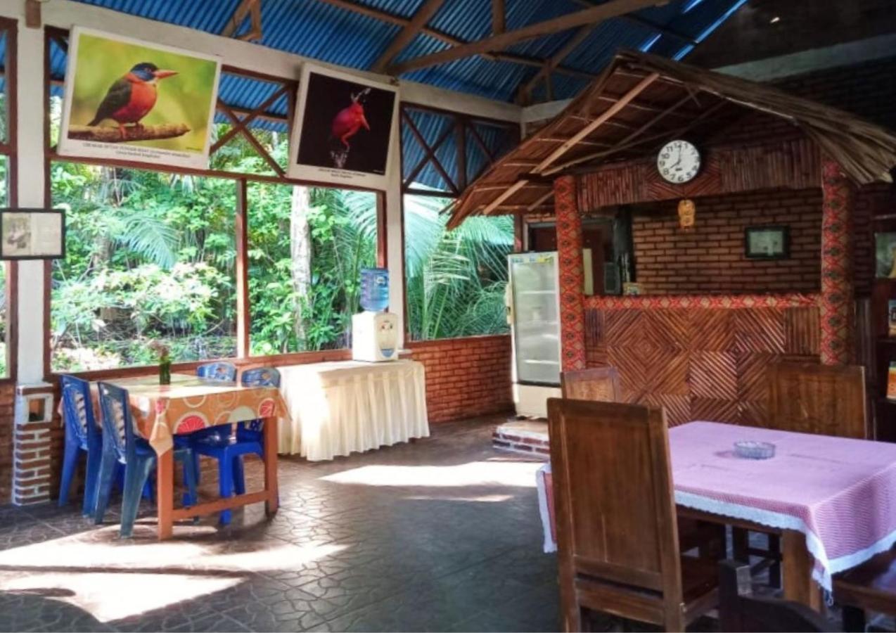 Tangkoko Ranger Homestay Bitung Exterior photo